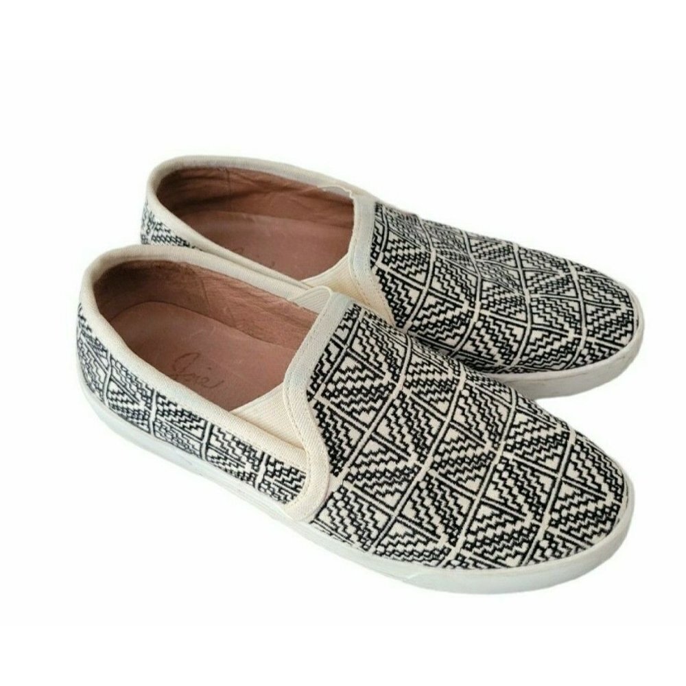 Joie Women's Slip On Shoes Size 37.5 Black White P